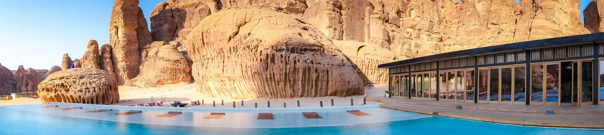 منتجعات عربية فاخرة في الصحراء