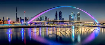 مدن عربية تنبض بالحياة الليلية