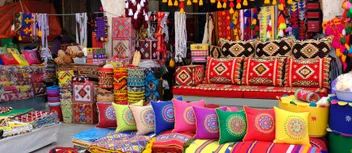 أقدم الأسواق الشعبية العربية