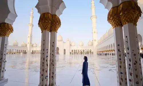 Woman at Sheikh Zayed Grand Mosque