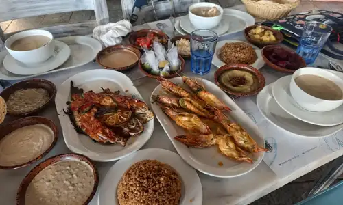 أفضل ١٠ مطاعم في اسكندرية: تجربة لا تُنسى في عالم النكهات - المأكولات البحرية الشهية في إسكندرية