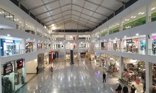 أماكن تسوق مميزة في مدينة الشيخ زايد - المتاجر والماركات الشهيرة