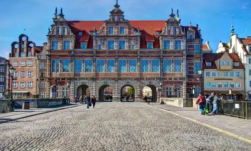 أفضل 15 مكان سياحي في بولندا - وارسو