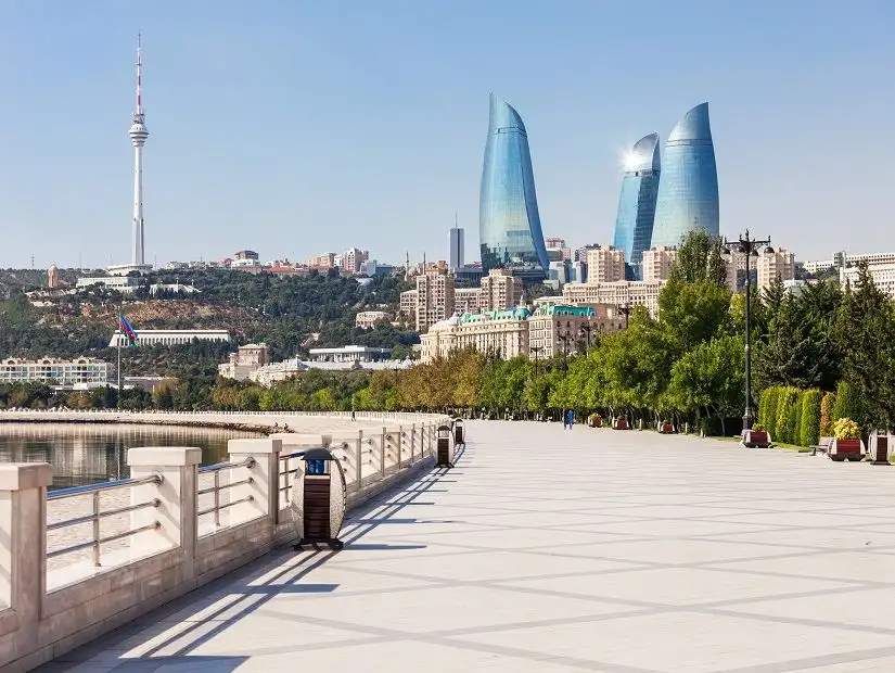 Baku Boulevard.jpg