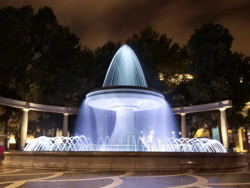 A beautiful illuminated fountain at Baku’s Fountain Square.