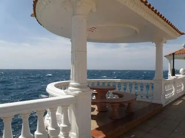 view deck by the Marjan Beach