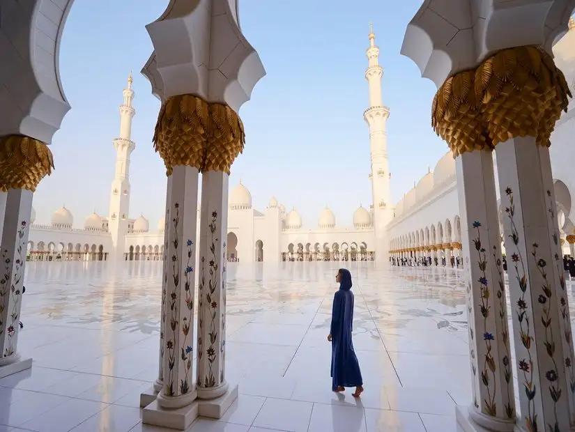 Woman at Sheikh Zayed Grand Mosque