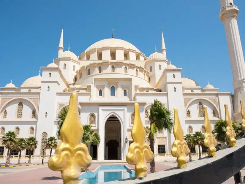 Exterior of the Sheikh Zayed Mosque