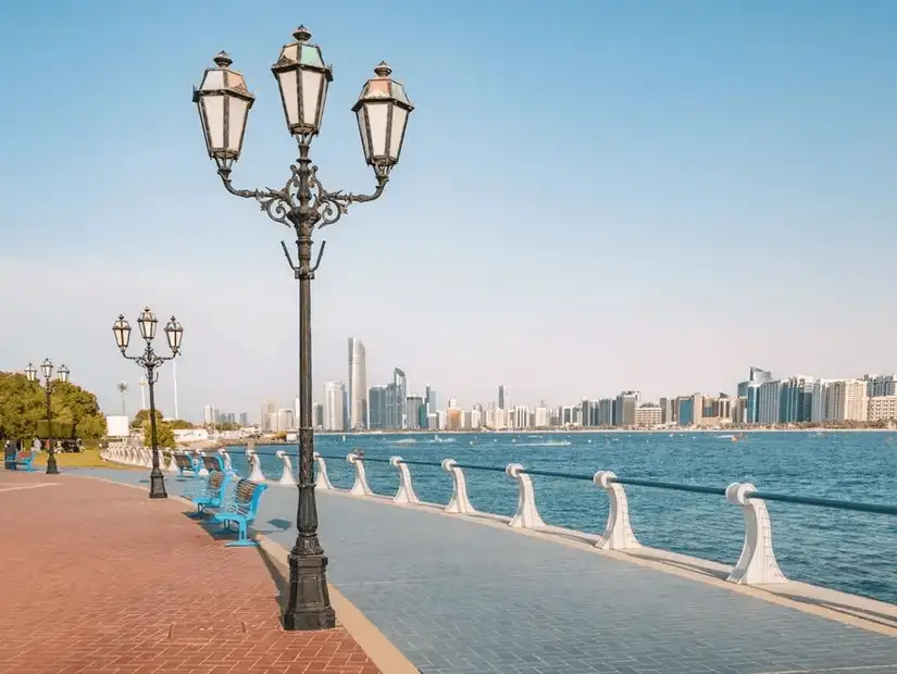 abu_dhabi_corniche.jpg