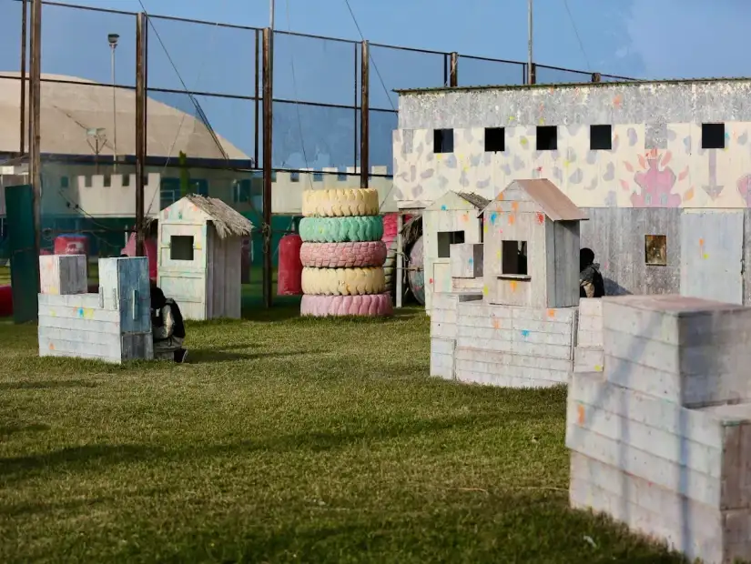 بينت بول.webp