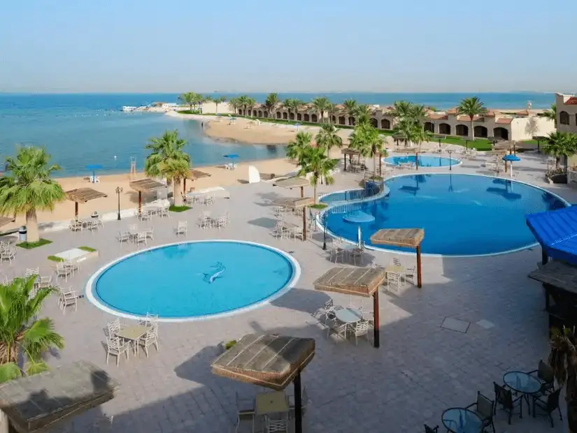 half_moon_beach3.jpg