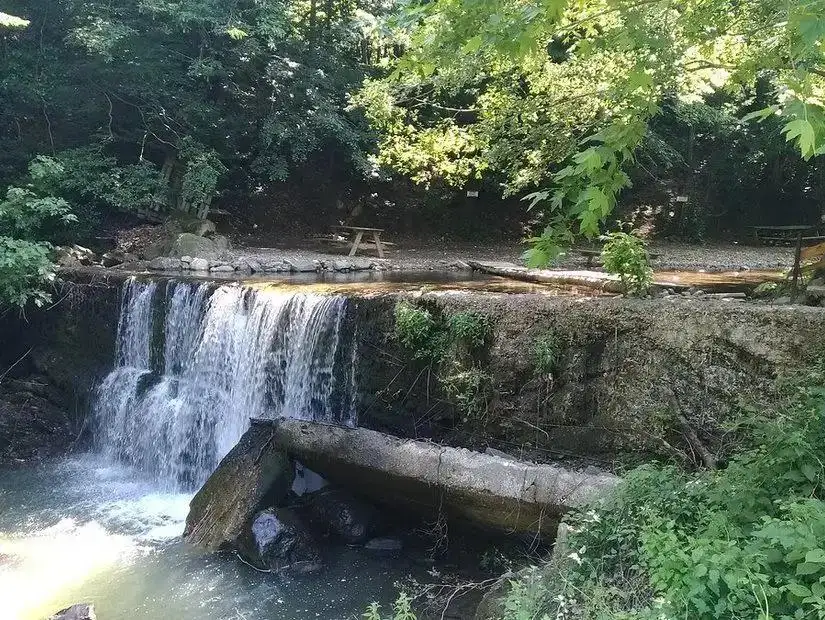 The majestic Harmankaya Waterfall, offering a peaceful and tranquil retreat.