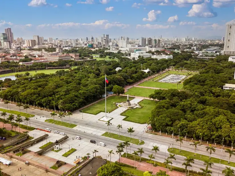 حديقة ريزال مانيلا.jpg