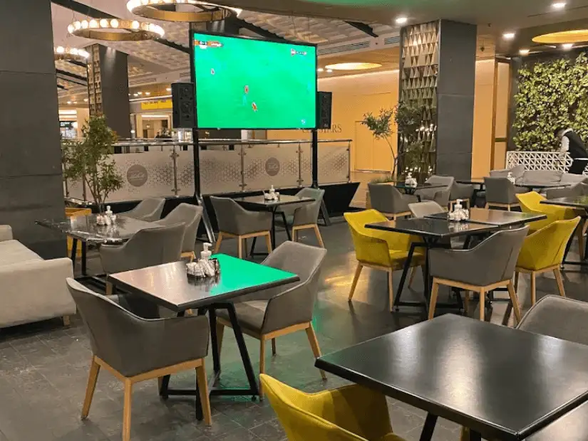 كافيه Blaze Cafe.png