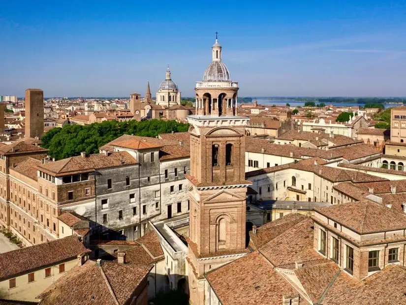 مدينة مانتوفا.jpg