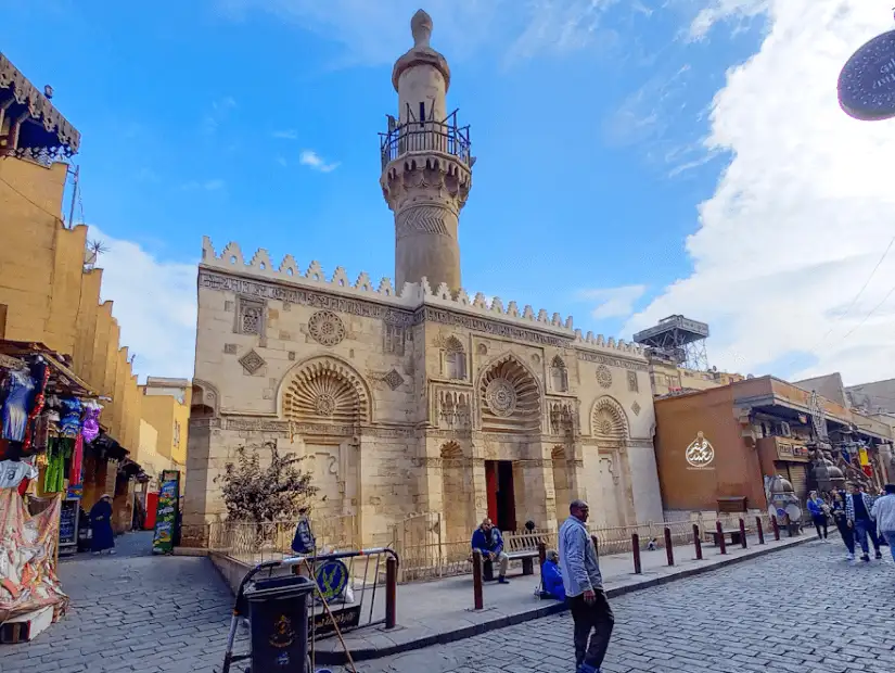 مسجد الأقمر.png