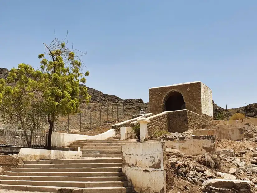 مسجد علي بن أبي طالب المدينة المنورة.webp