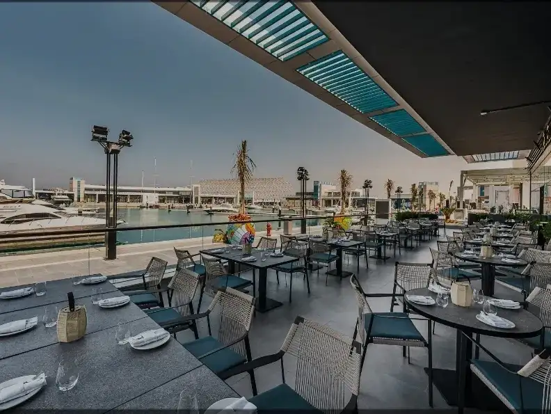 مطاعم نادي اليخوت.webp