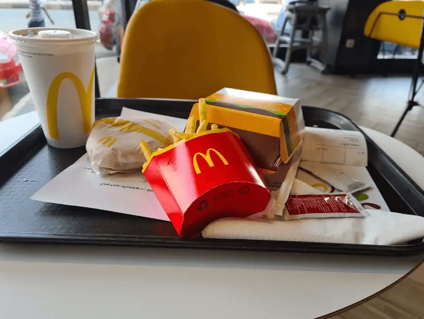 مطعم McDonald's.png