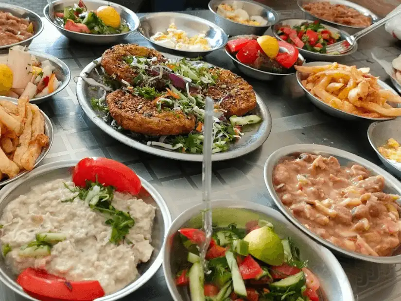 مطعم السني للفول والفلافل.png