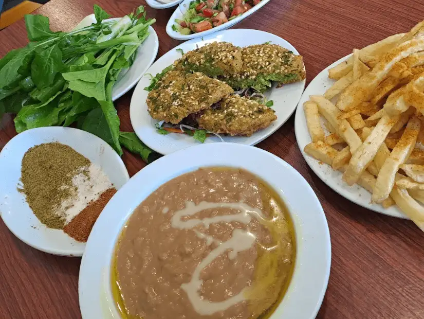 مطعم فول نور.png