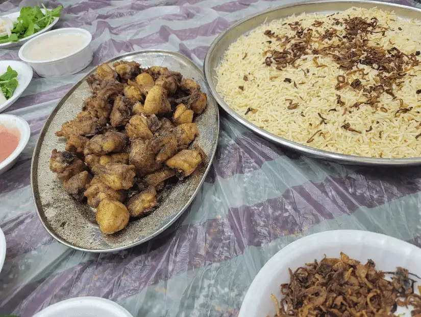 مطعم قصر الوادي الاخضر.png