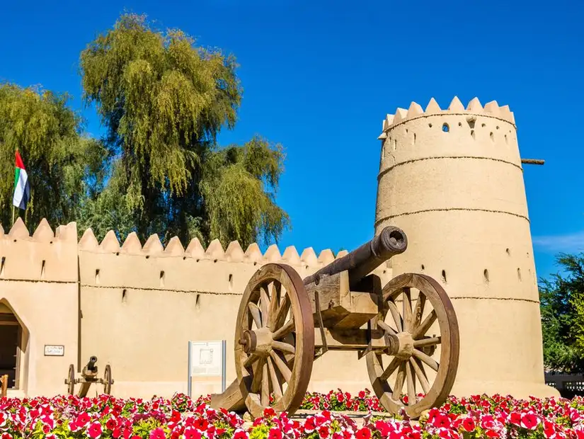 نادي تراث الإمارات - القرية التراثية.jpg