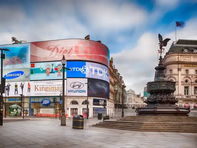 piccadilly_circus.jpg