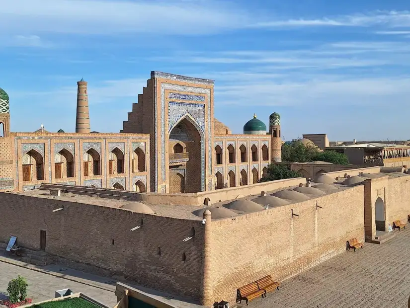 قلعة إيتش خان.webp