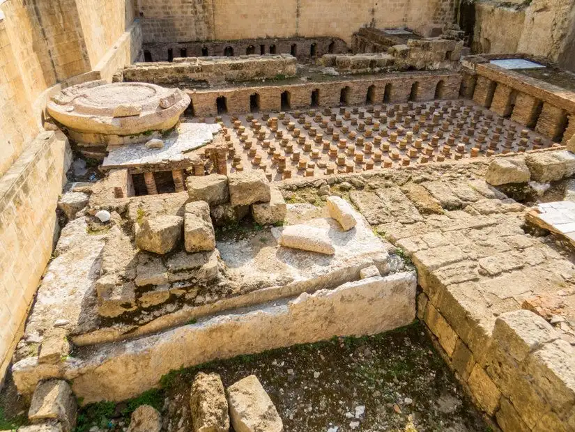 الحمامات الرومانية
