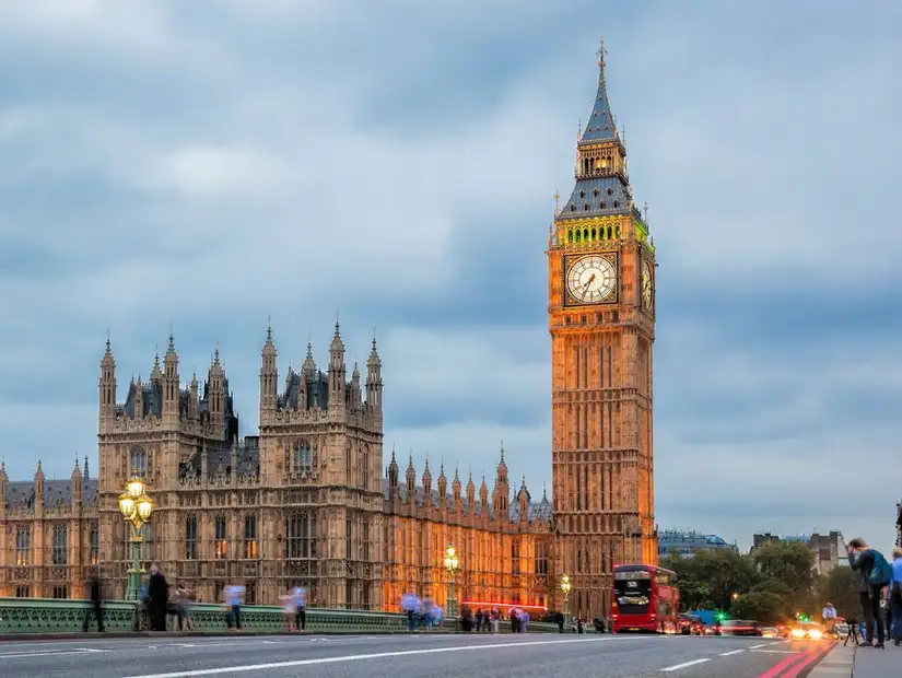 ساعة بيج بن.jpg