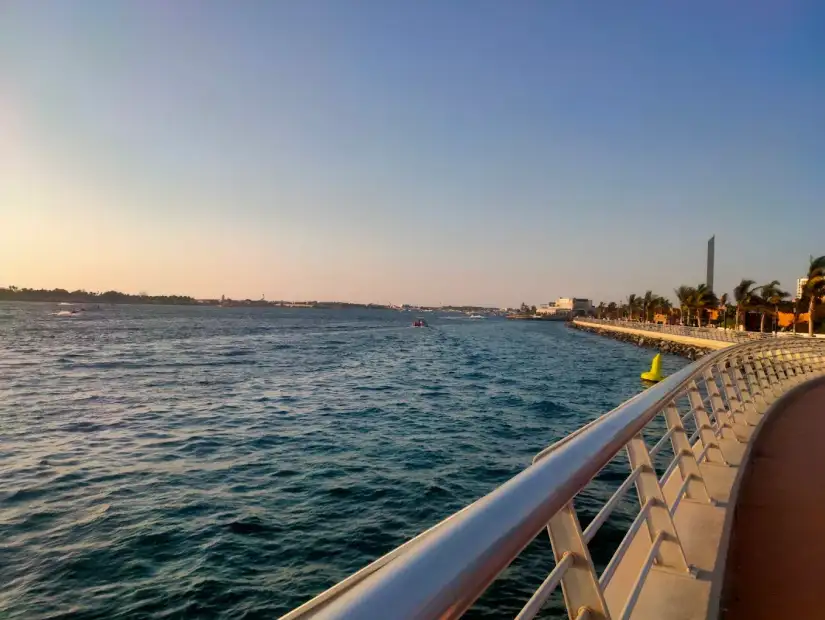 شاطئ أبحر الجنوبية.webp