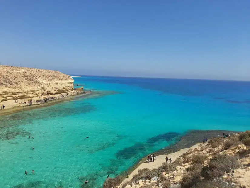 شاطئ أم الرخم.webp