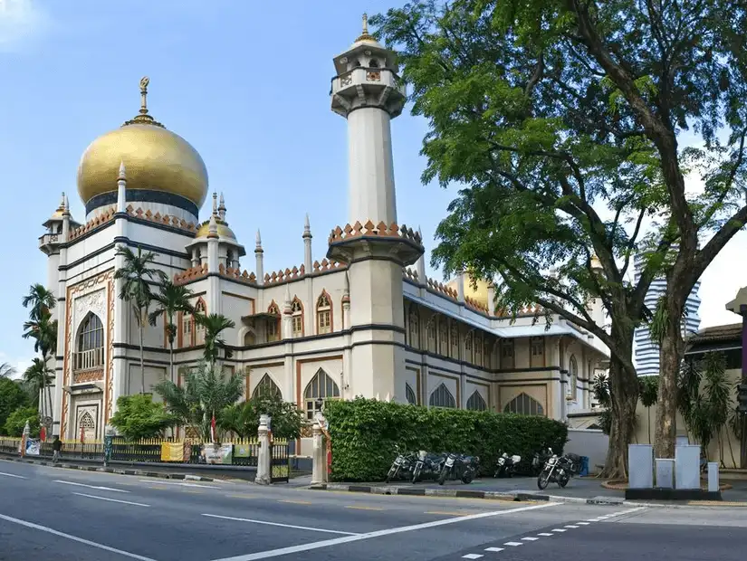 The Sultan Mosque, an iconic symbol of Singapore’s rich Muslim heritage.