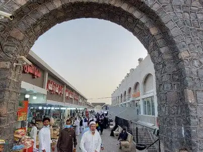 سوق مسجد بلال المدينة المنورة.jpeg