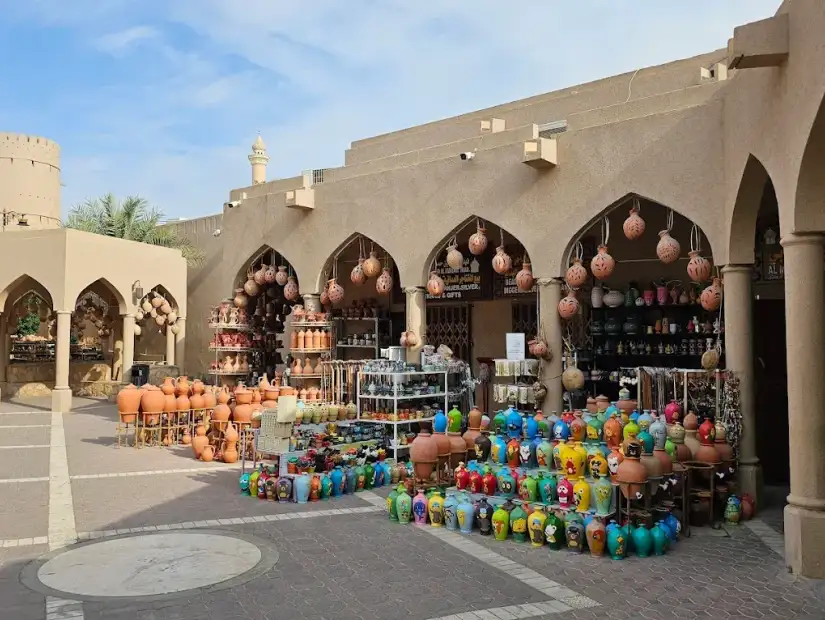 سوق نزوى.webp
