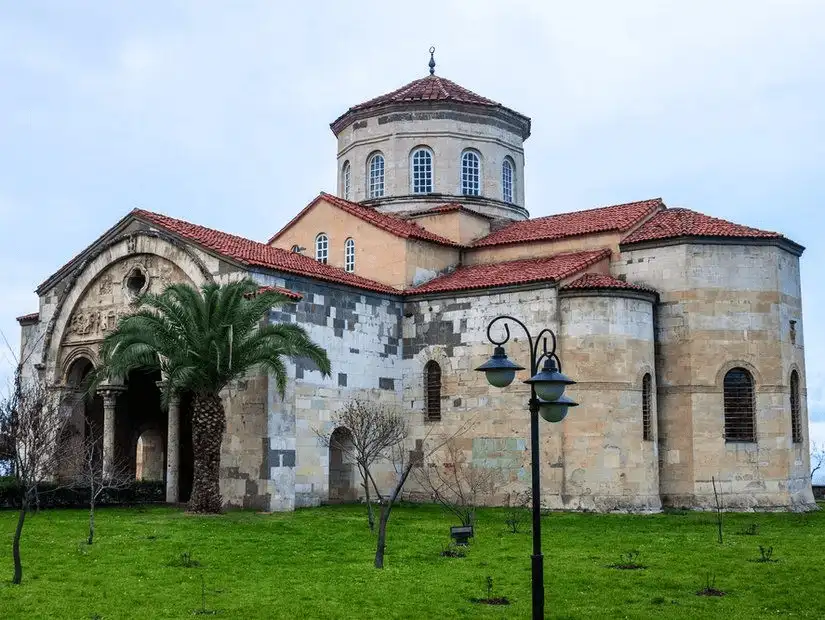 The beautiful Hagia Sophia Museum with its striking architecture and lush surroundings.