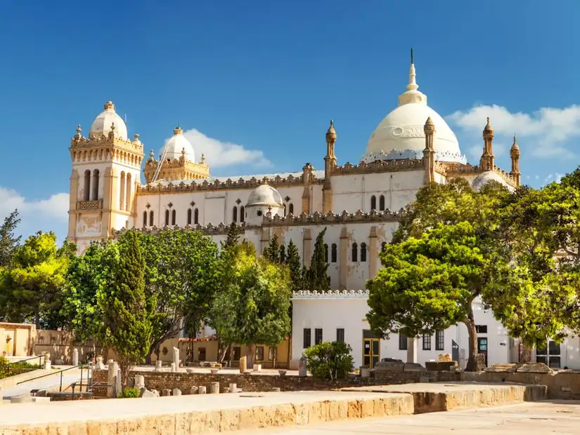 tunis.jpg