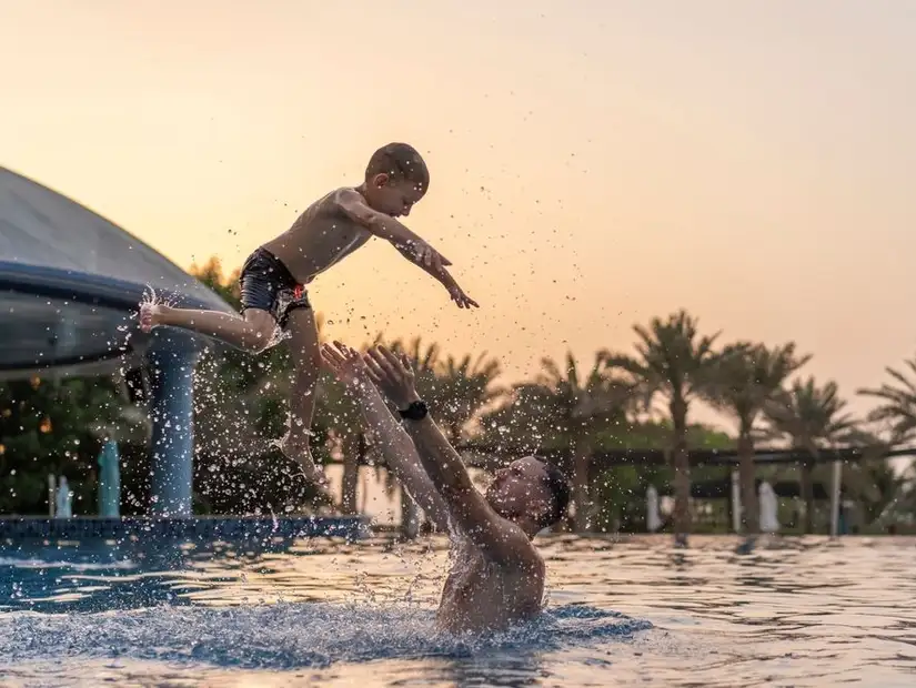 uae-family1.jpg