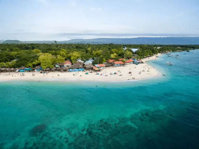 Moalboal’s White Beach with its clear water.